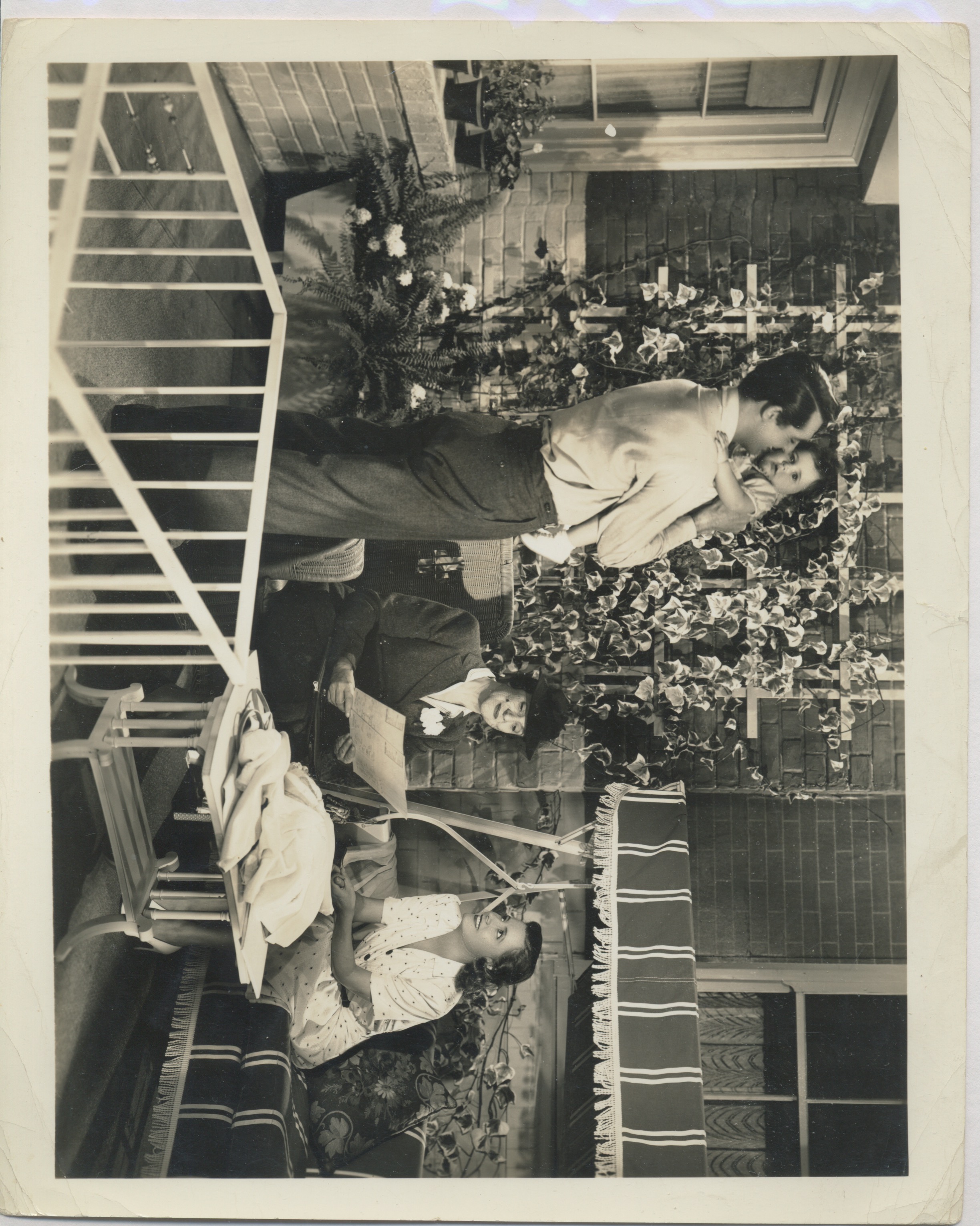 PENNY SERENADE. Columbia Pictures, 1941. ORIGINAL PRODUCTION PHOTO. Starring Cary Grant, Irene Dunn. Lippman name stamped on verso.