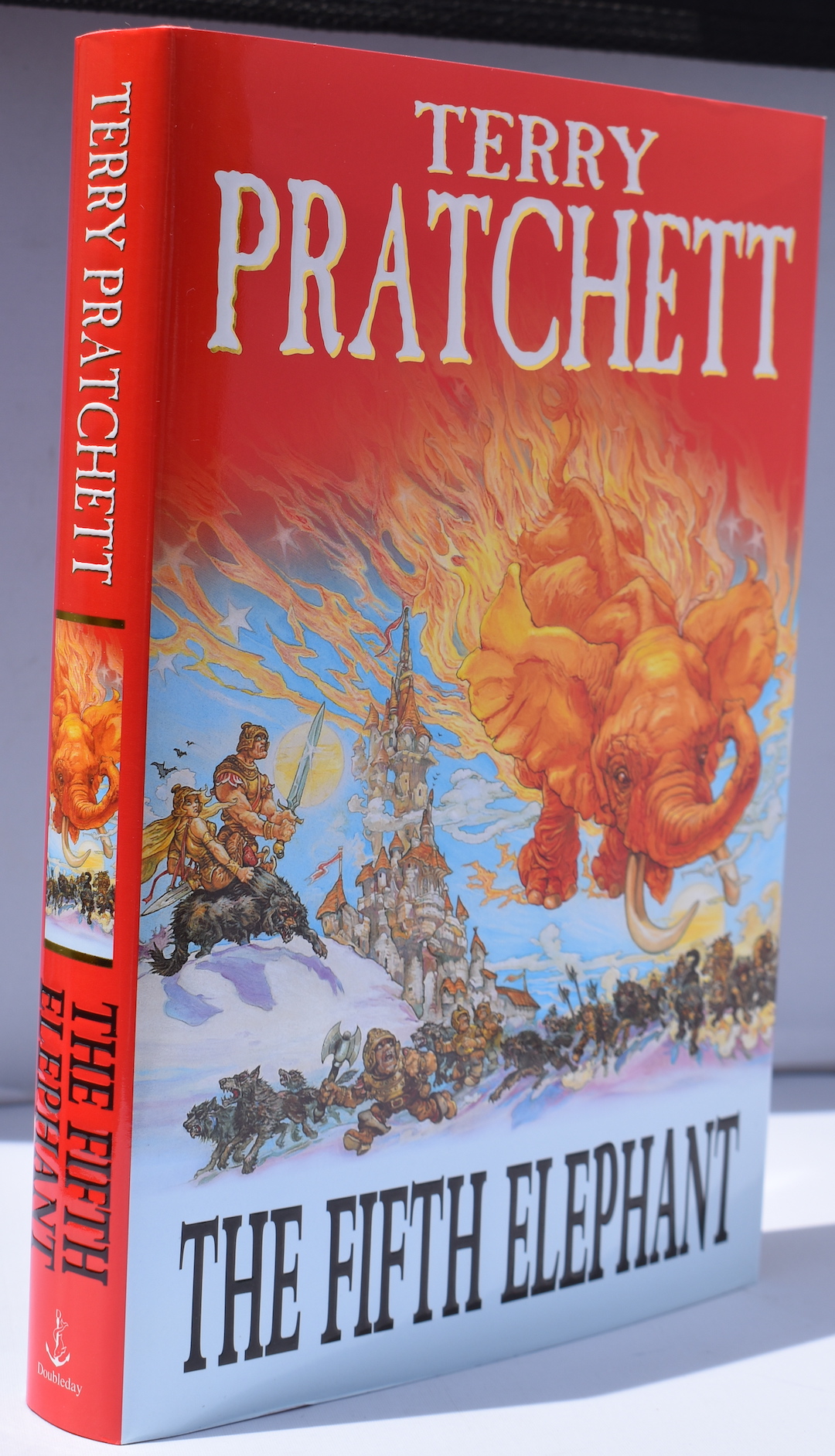 THE FIFTH ELEPHANT. Signed, inscribed by the author. The 24th book in the Discworld cycle.